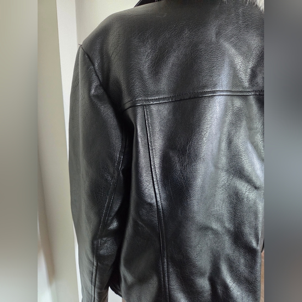 Forever 21 Black Faux Leather Jacket Size 2X - Picture 11 of 11